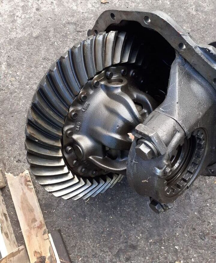 Mercedes-Benz HL8 Mercedes-Benz - Differential gear for Truck: picture 2 Mercedes-Benz HL8 Mercedes-Benz - Differential gear for Truck: picture 2