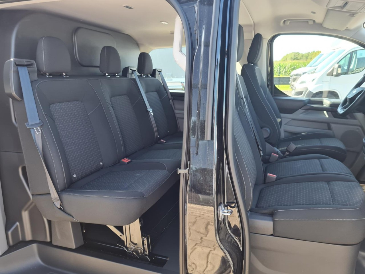 Ford Custom Kasten 320 L2 Trend Doka 6-Sitze KAMERA TEMPO - Small van, Combi van: picture 4 Ford Custom Kasten 320 L2 Trend Doka 6-Sitze KAMERA TEMPO - Small van, Combi van: picture 4