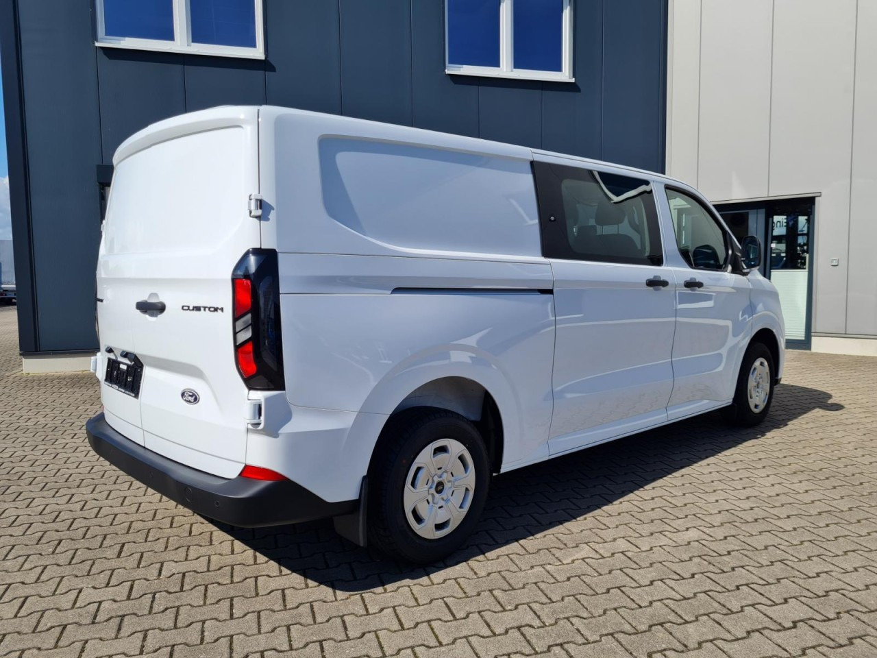 Ford Custom Kasten Doka 6 Sitze L2 Trend KLIMA KAMERA - Small van, Combi van: picture 4 Ford Custom Kasten Doka 6 Sitze L2 Trend KLIMA KAMERA - Small van, Combi van: picture 4