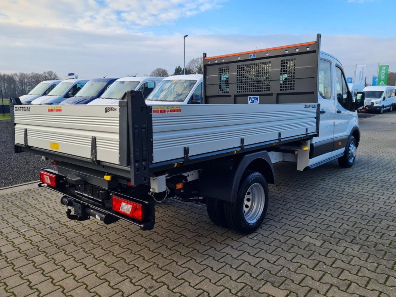 Ford Transit 350 Doka 3 Seiten Kipper L4 Trend AHK KAMERA - Tipper van, Combi van: picture 5 Ford Transit 350 Doka 3 Seiten Kipper L4 Trend AHK KAMERA - Tipper van, Combi van: picture 5