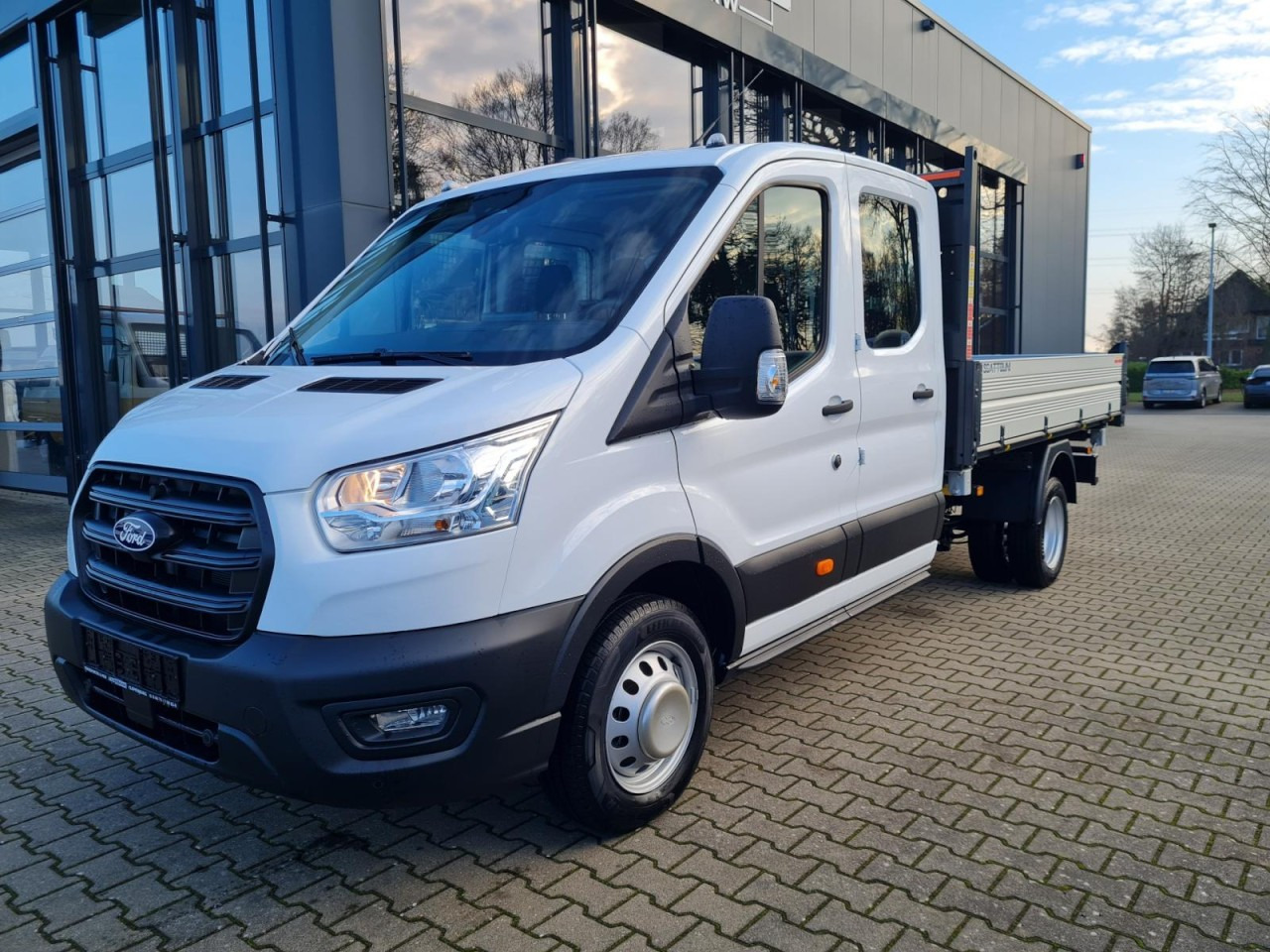 Ford Transit 350 Doka 3 Seitenkipper L4 Trend KAMERA - Tipper van, Combi van: picture 2 Ford Transit 350 Doka 3 Seitenkipper L4 Trend KAMERA - Tipper van, Combi van: picture 2