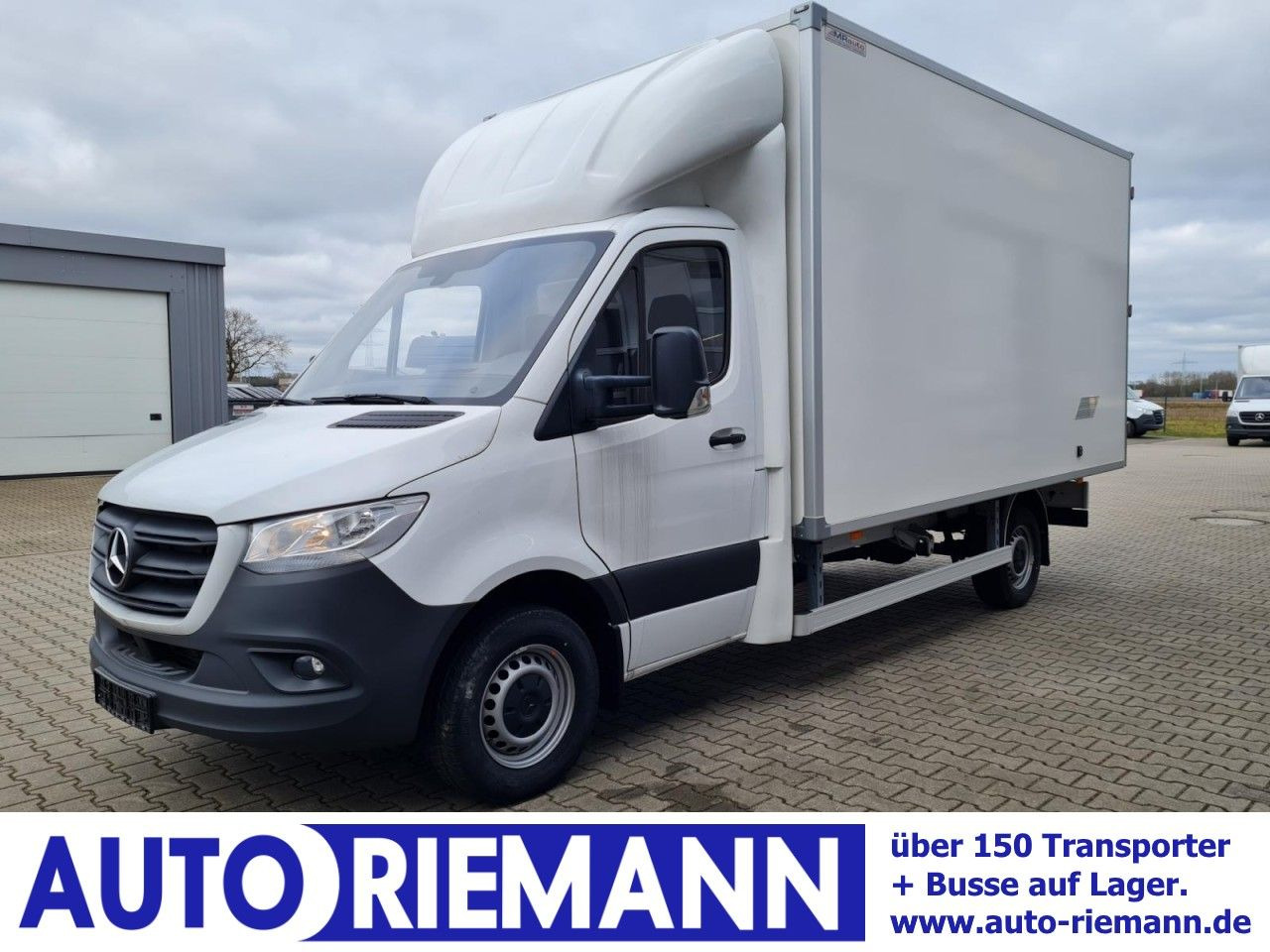 Mercedes-Benz Sprinter 315 CDi Koffer lang MBux, Klima - Closed box van: picture 1 Mercedes-Benz Sprinter 315 CDi Koffer lang MBux, Klima - Closed box van: picture 1