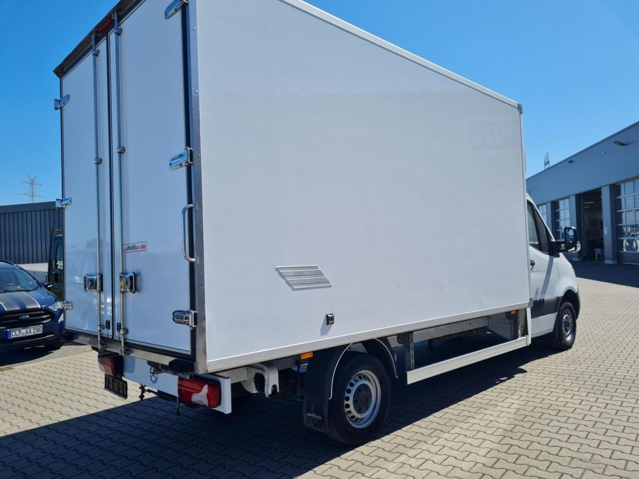 Mercedes-Benz Sprinter 315 Möbel Koffer RWD KLIMA KOMFORT TEMP - Closed box van: picture 4 Mercedes-Benz Sprinter 315 Möbel Koffer RWD KLIMA KOMFORT TEMP - Closed box van: picture 4