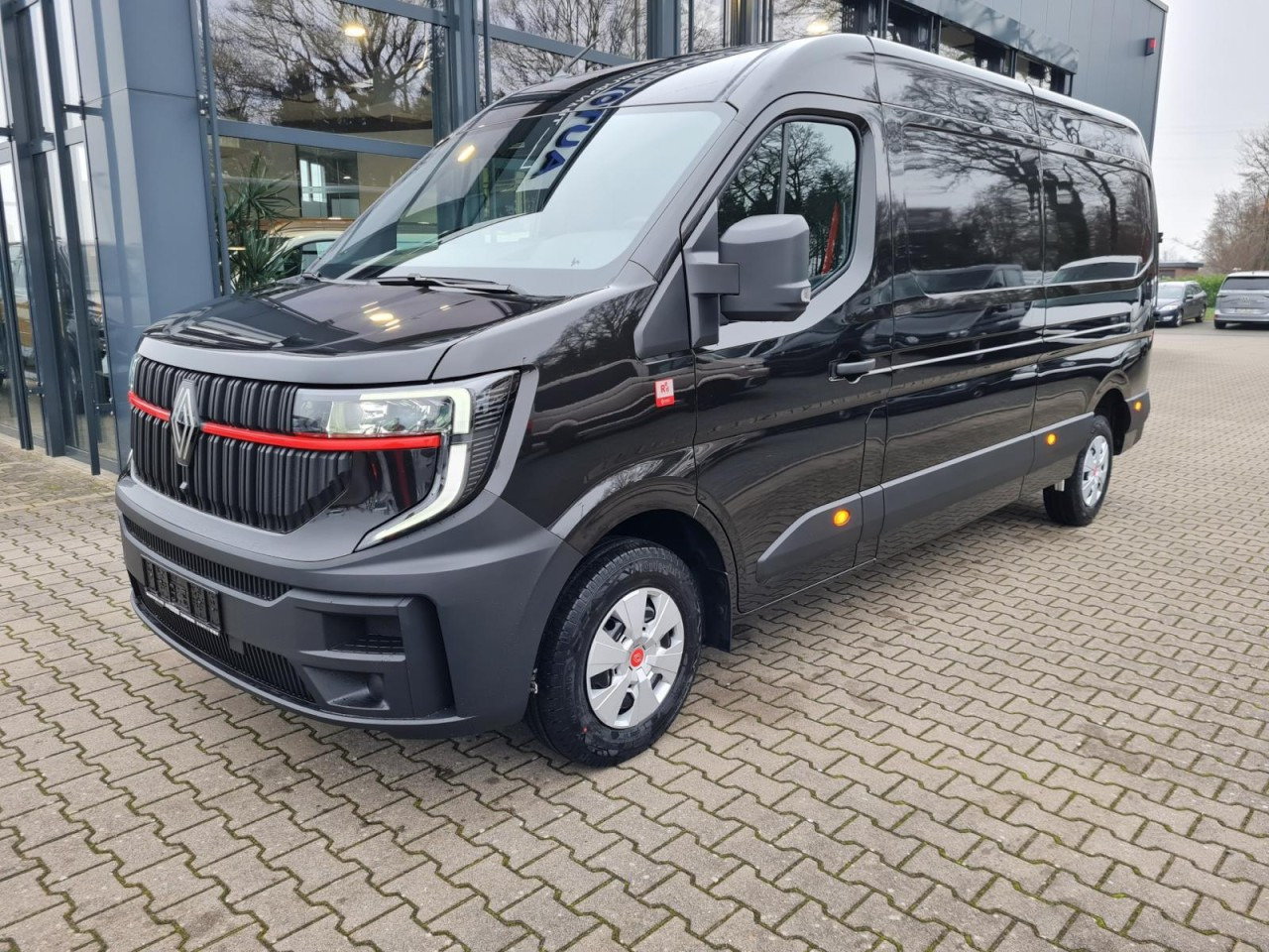 Renault Master 3,5t Kasten dCi 170 L3H2 - Panel van: picture 2 Renault Master 3,5t Kasten dCi 170 L3H2 - Panel van: picture 2