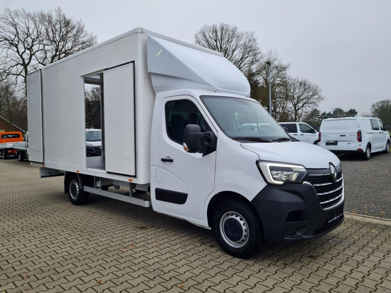 Renault Master 3,5t Koffer dCi 165 mit 10 Pal. Plätze - Closed box van: picture 4 Renault Master 3,5t Koffer dCi 165 mit 10 Pal. Plätze - Closed box van: picture 4