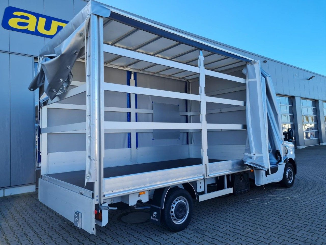 Renault Master 3,5t Pritsche Schiebe plane ERGO TEMPOMAT - Curtain side van: picture 4 Renault Master 3,5t Pritsche Schiebe plane ERGO TEMPOMAT - Curtain side van: picture 4