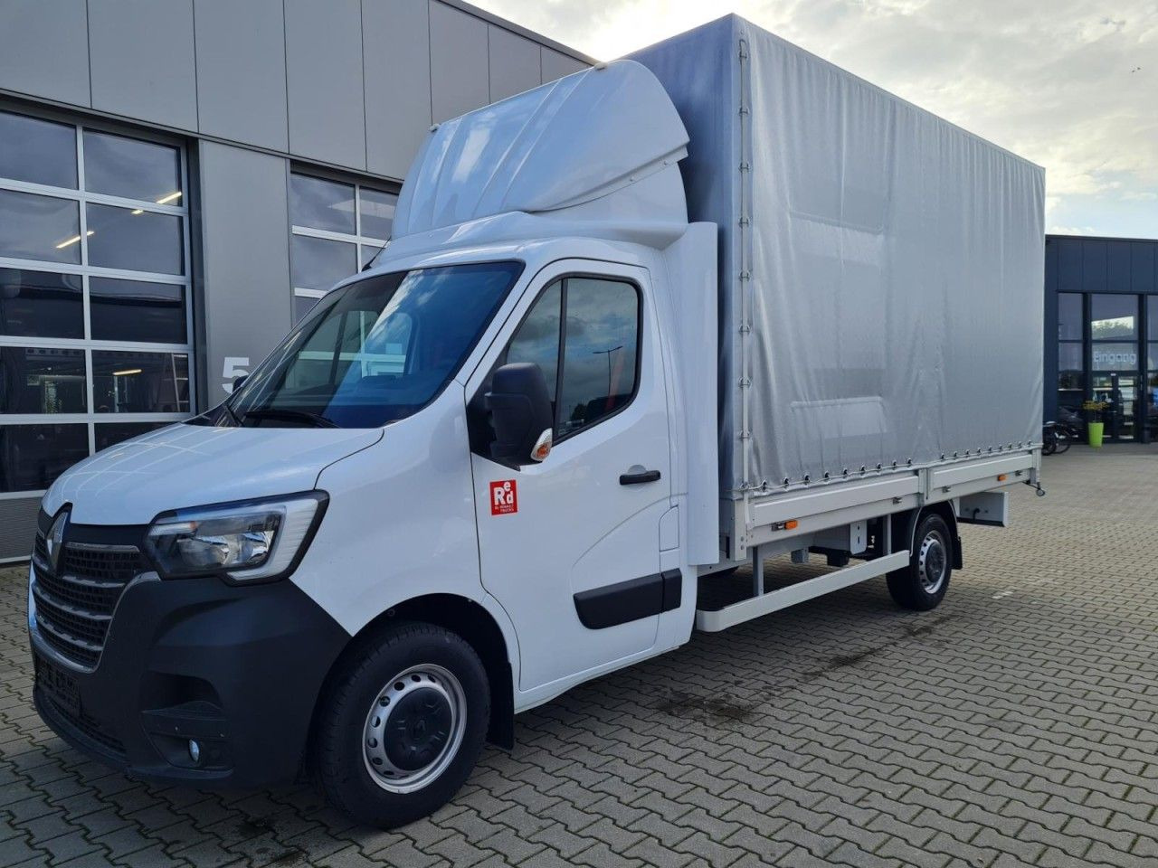 Renault Master 3,5t Pritsche Schiebe plane ERGO TEMPOMAT - Curtain side van: picture 3 Renault Master 3,5t Pritsche Schiebe plane ERGO TEMPOMAT - Curtain side van: picture 3