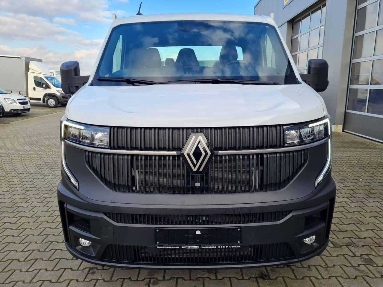 Renault Master New 35 Pritsche lang KLIMA KOMFORT TEMPOM - Open body delivery van: picture 2 Renault Master New 35 Pritsche lang KLIMA KOMFORT TEMPOM - Open body delivery van: picture 2