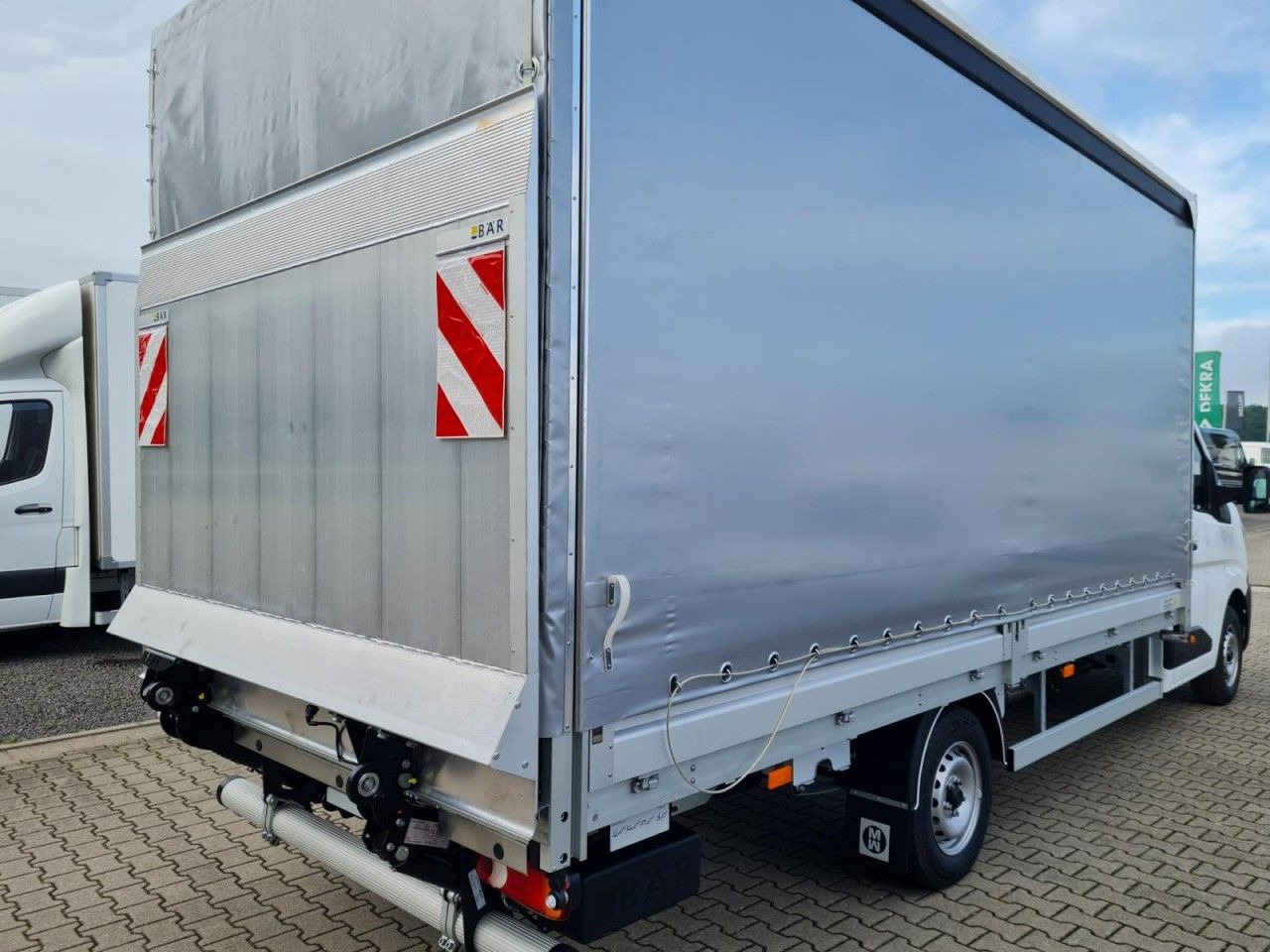 Renault Master Pritsche Schiebe Plane LBW 10 Pal. Luftfe - Curtain side van: picture 4 Renault Master Pritsche Schiebe Plane LBW 10 Pal. Luftfe - Curtain side van: picture 4