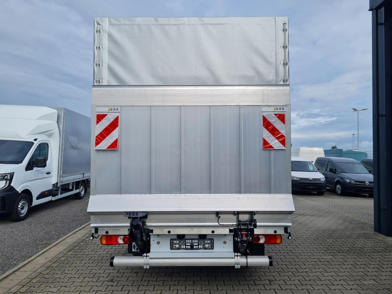 Curtain side van Renault Master Pritsche Schiebe Plane LBW Luftfederung: picture 7 Curtain side van Renault Master Pritsche Schiebe Plane LBW Luftfederung: picture 7