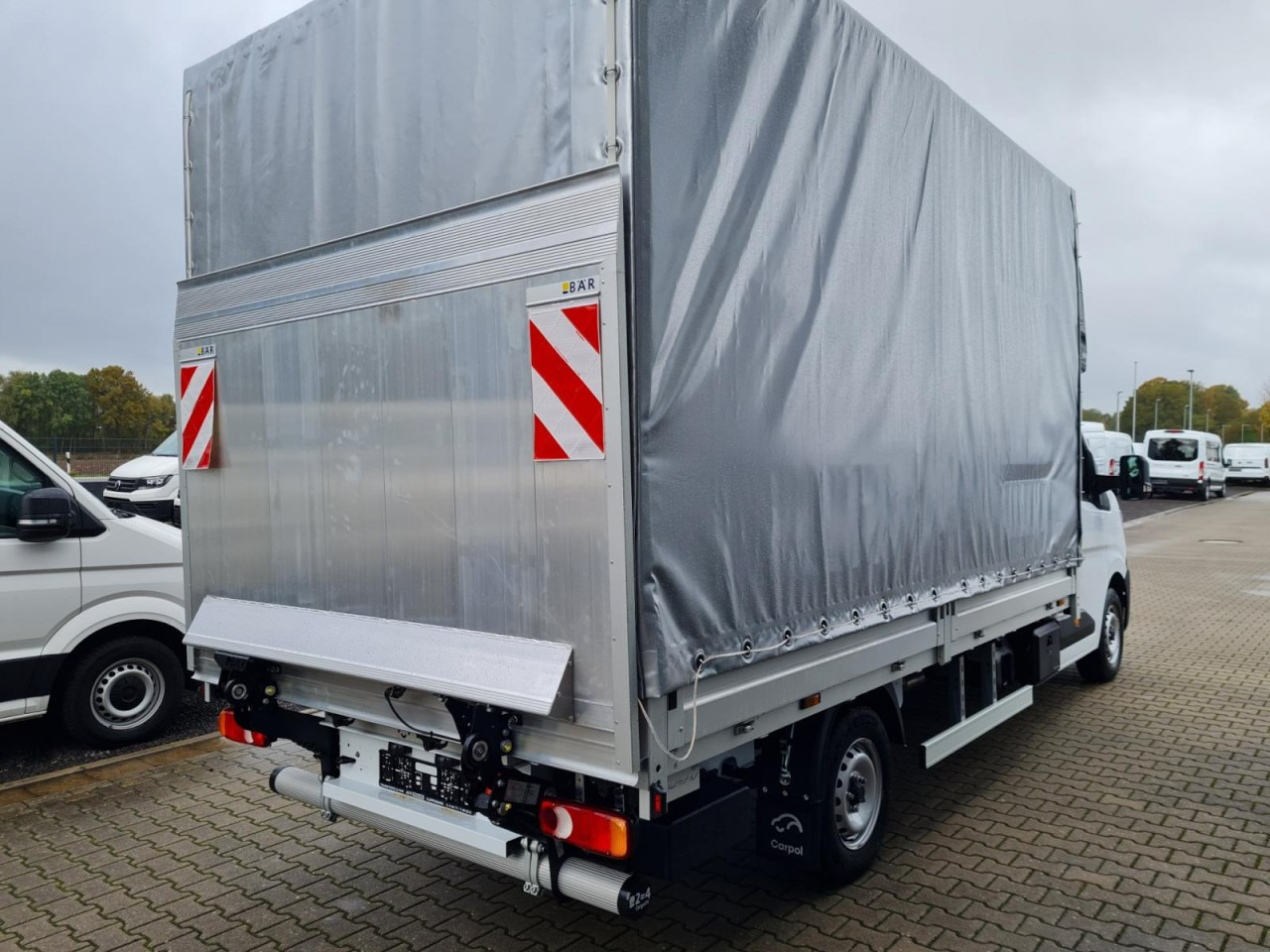 Renault Master Pritsche Schiebe Plane Schlafkab LBW Luftfederung - Curtain side van: picture 4 Renault Master Pritsche Schiebe Plane Schlafkab LBW Luftfederung - Curtain side van: picture 4