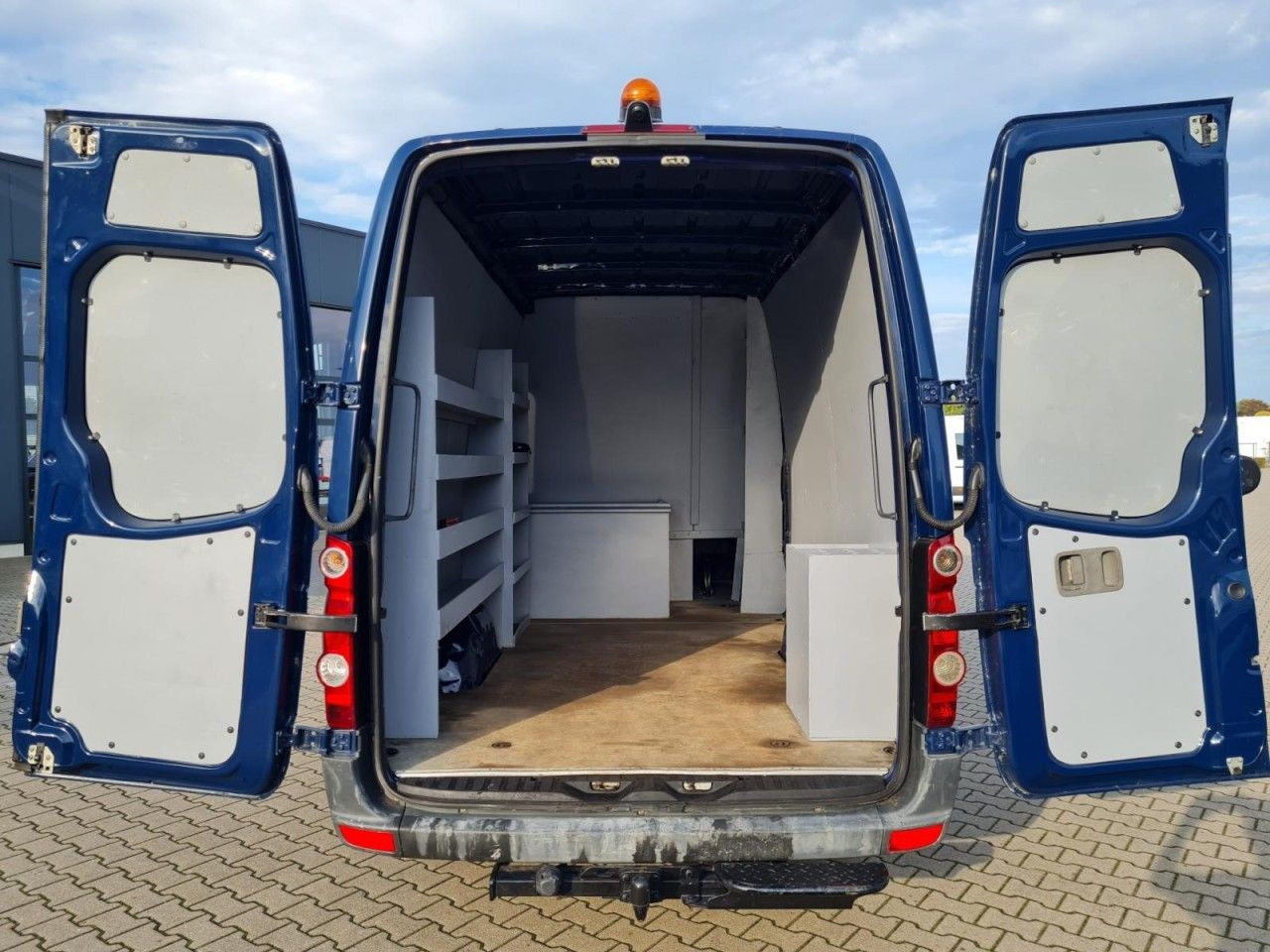 Volkswagen Crafter 35 Kasten Doka 5 Sitze AHK 3.5to REGALSY - Panel van, Combi van: picture 5 Volkswagen Crafter 35 Kasten Doka 5 Sitze AHK 3.5to REGALSY - Panel van, Combi van: picture 5