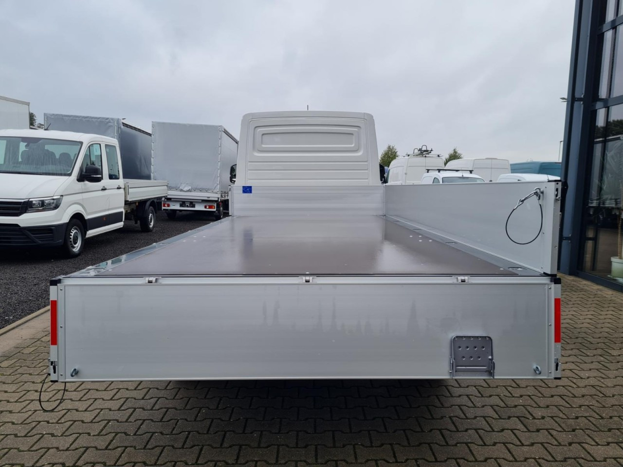 Volkswagen Crafter 35 Pritsche TDI Pritsche L4 KLIMA TEMPOMAT - Open body delivery van: picture 5 Volkswagen Crafter 35 Pritsche TDI Pritsche L4 KLIMA TEMPOMAT - Open body delivery van: picture 5