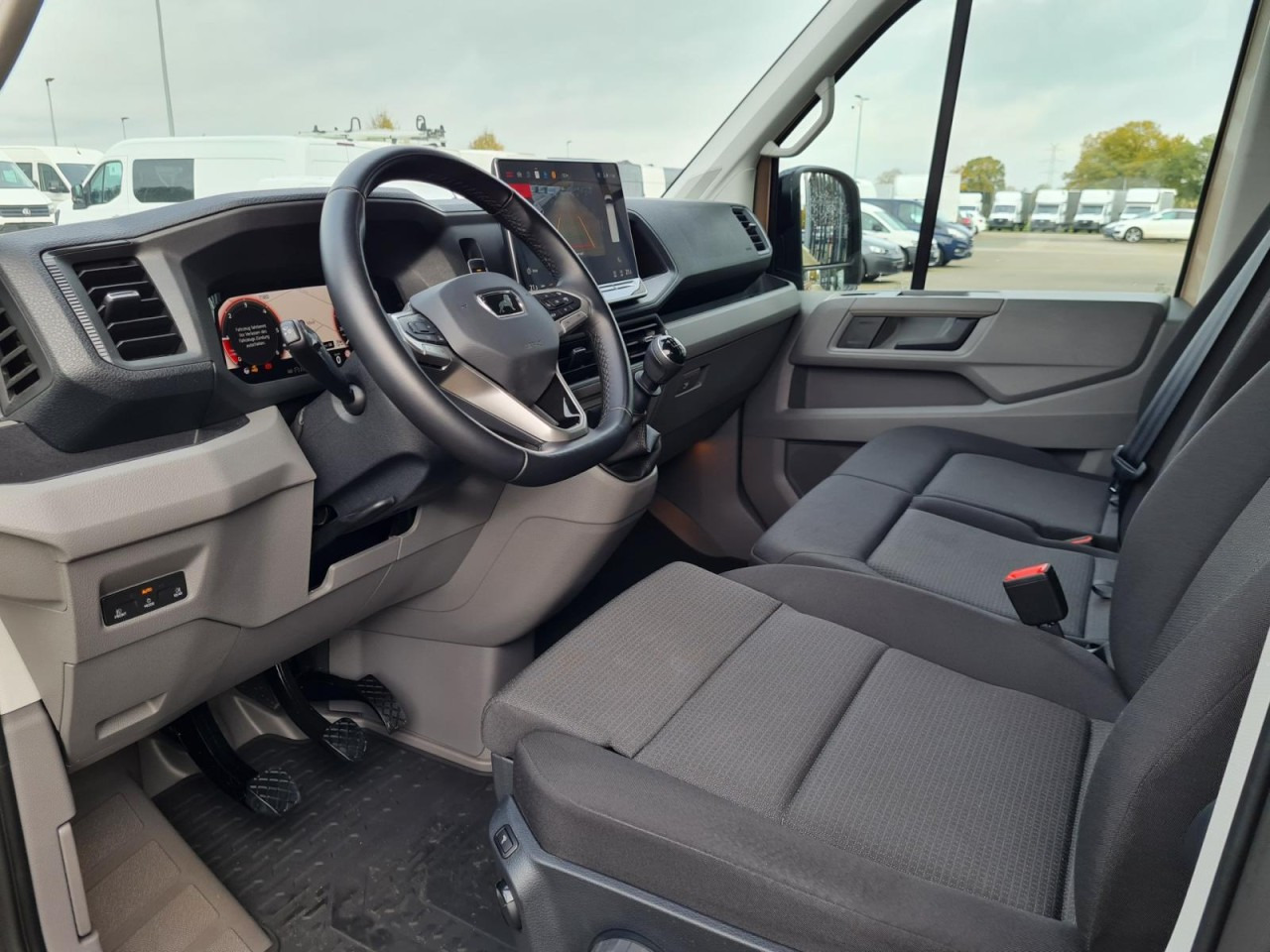 Volkswagen Crafter 35 / TGE 3.180 Kombi 9 Sitze LEDER Sonderumbau leasing Volkswagen Crafter 35 / TGE 3.180 Kombi 9 Sitze LEDER Sonderumbau: picture 7