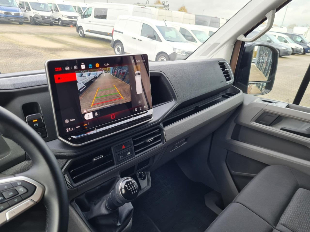 Volkswagen Crafter 35 / TGE 3.180 Kombi 9 Sitze LEDER Sonderumbau leasing Volkswagen Crafter 35 / TGE 3.180 Kombi 9 Sitze LEDER Sonderumbau: picture 10