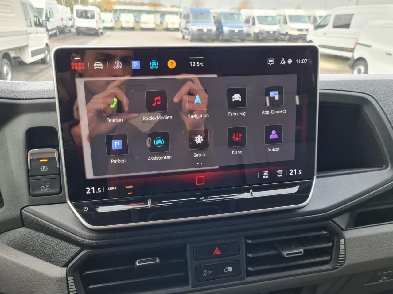 Volkswagen Crafter 35 / TGE 3.180 Kombi 9 Sitze LEDER Sonderumbau leasing Volkswagen Crafter 35 / TGE 3.180 Kombi 9 Sitze LEDER Sonderumbau: picture 16