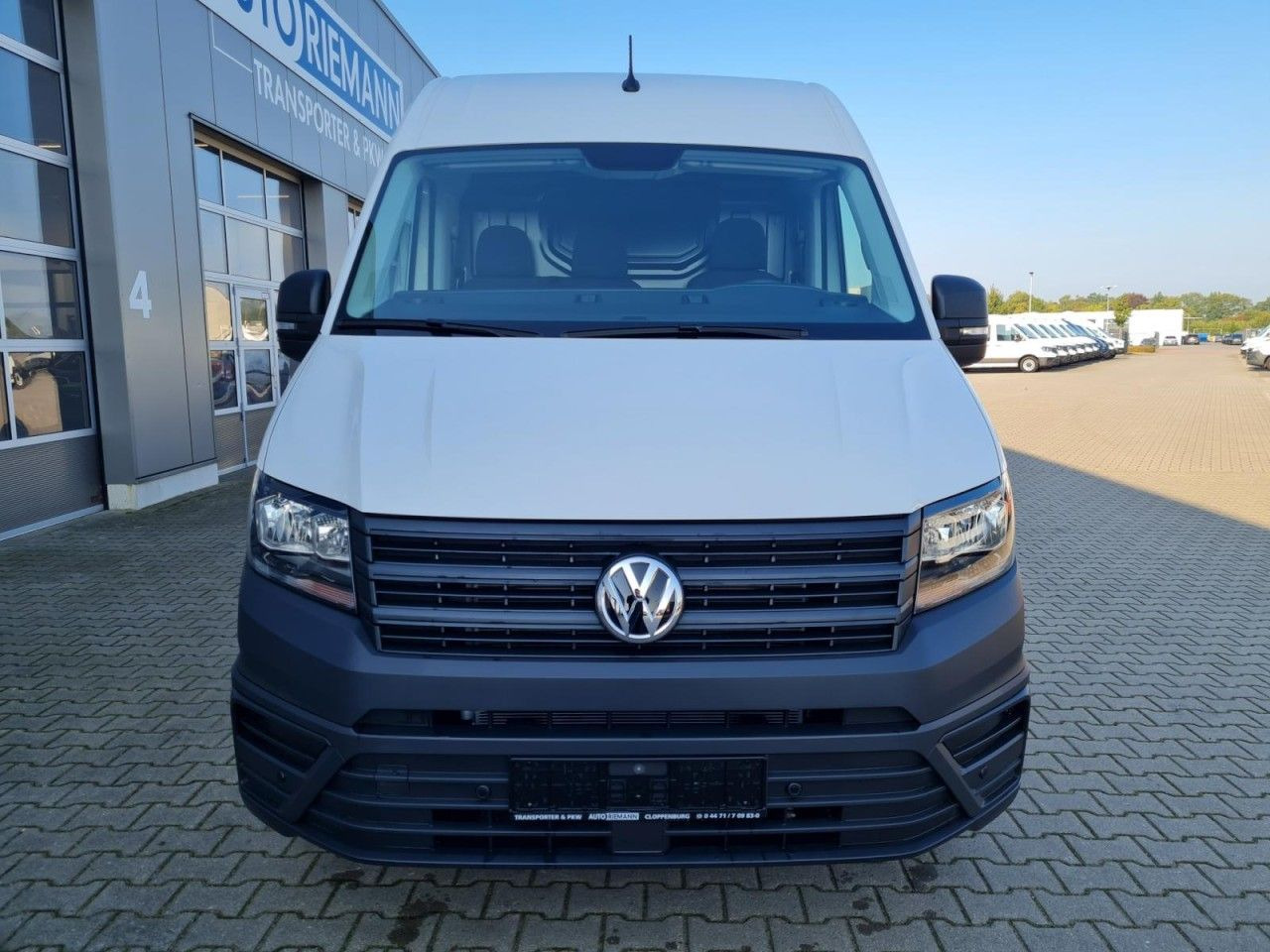 Volkswagen Crafter Kasten TDi MR Automatik KAMERA TEMPOMAT - Small van: picture 2 Volkswagen Crafter Kasten TDi MR Automatik KAMERA TEMPOMAT - Small van: picture 2