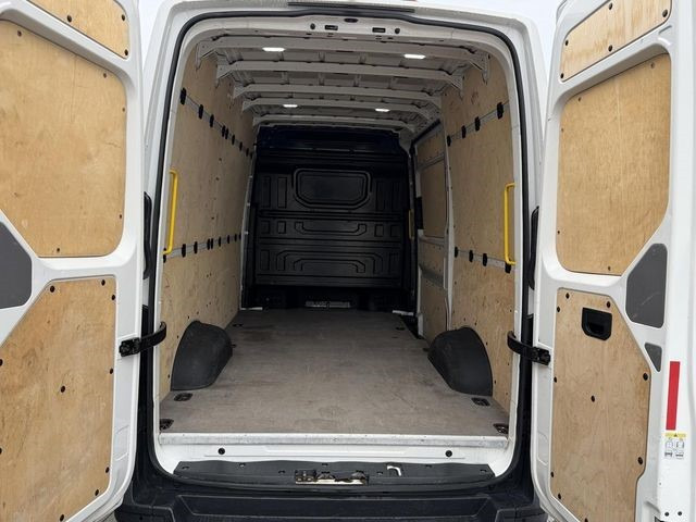 Volkswagen e-Crafter Kasten MR KLIMA KAMERA LED NAVI TEMPOMAT - Panel van, Electric van: picture 4 Volkswagen e-Crafter Kasten MR KLIMA KAMERA LED NAVI TEMPOMAT - Panel van, Electric van: picture 4