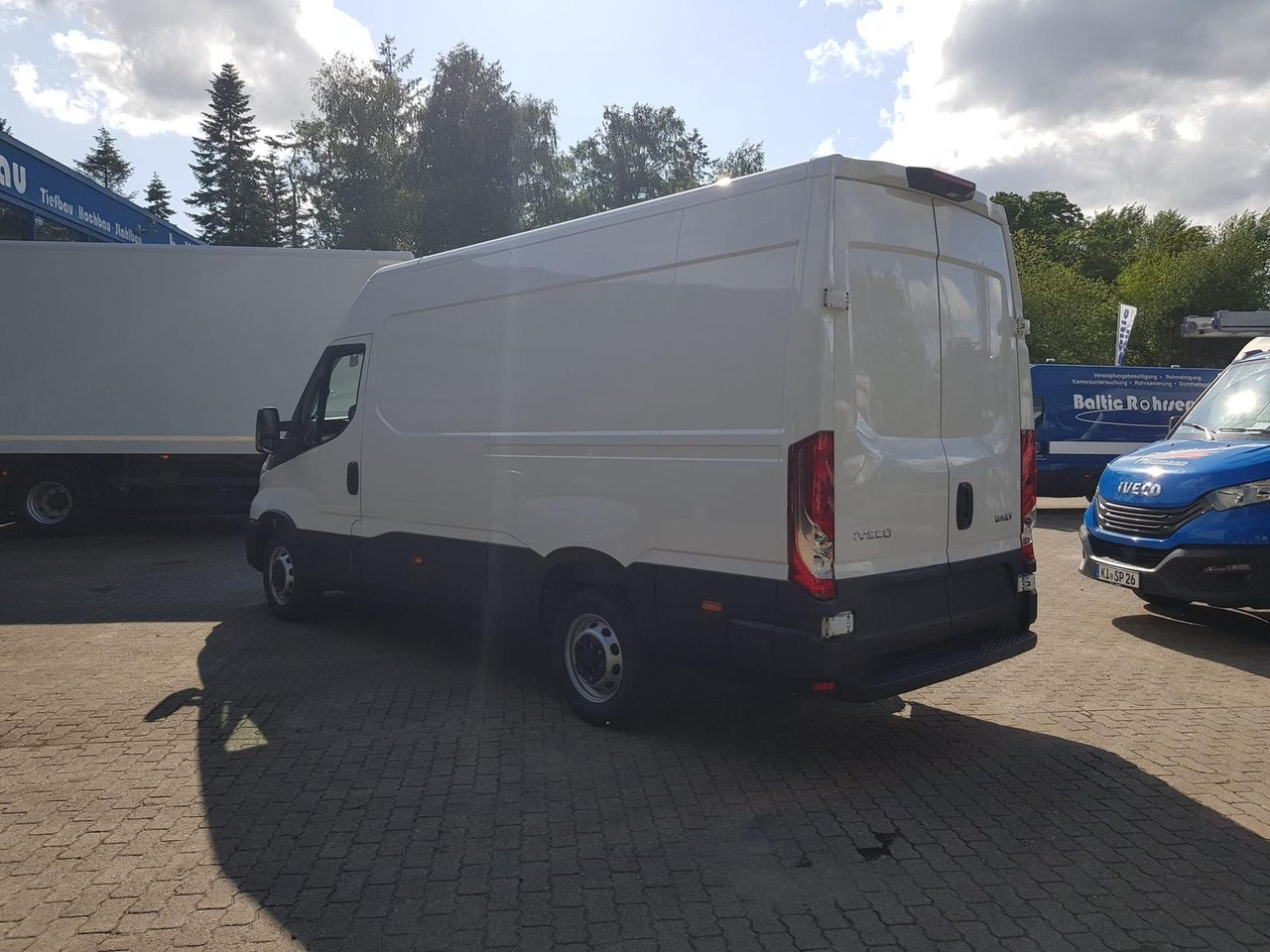 Iveco Daily 35S14A8VY*KAMERA*RADIO*KLIMA* - Panel van: picture 3 Iveco Daily 35S14A8VY*KAMERA*RADIO*KLIMA* - Panel van: picture 3