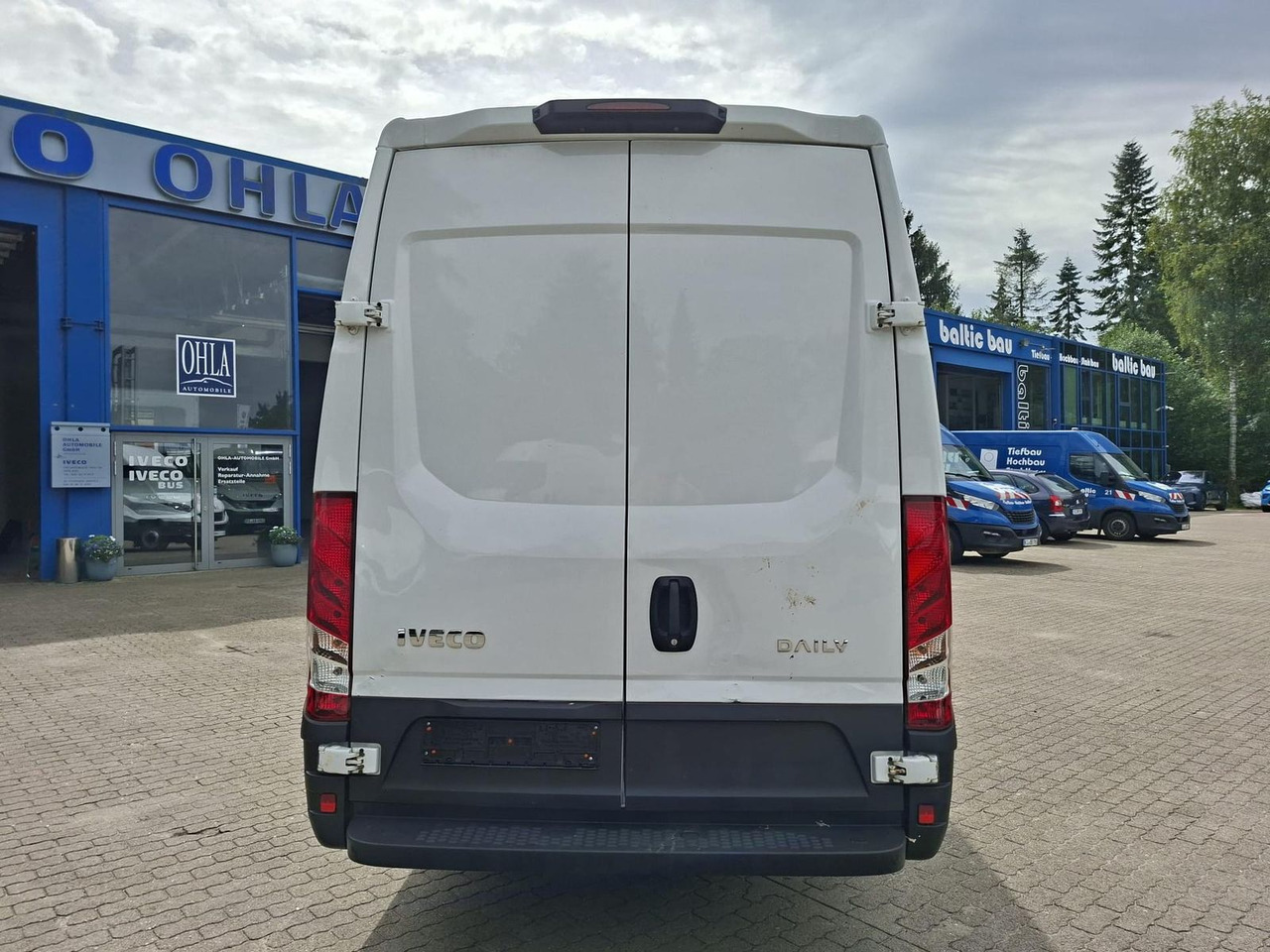 Iveco Daily 35S16A8V KLIMA*RADIO* - Panel van: picture 4 Iveco Daily 35S16A8V KLIMA*RADIO* - Panel van: picture 4