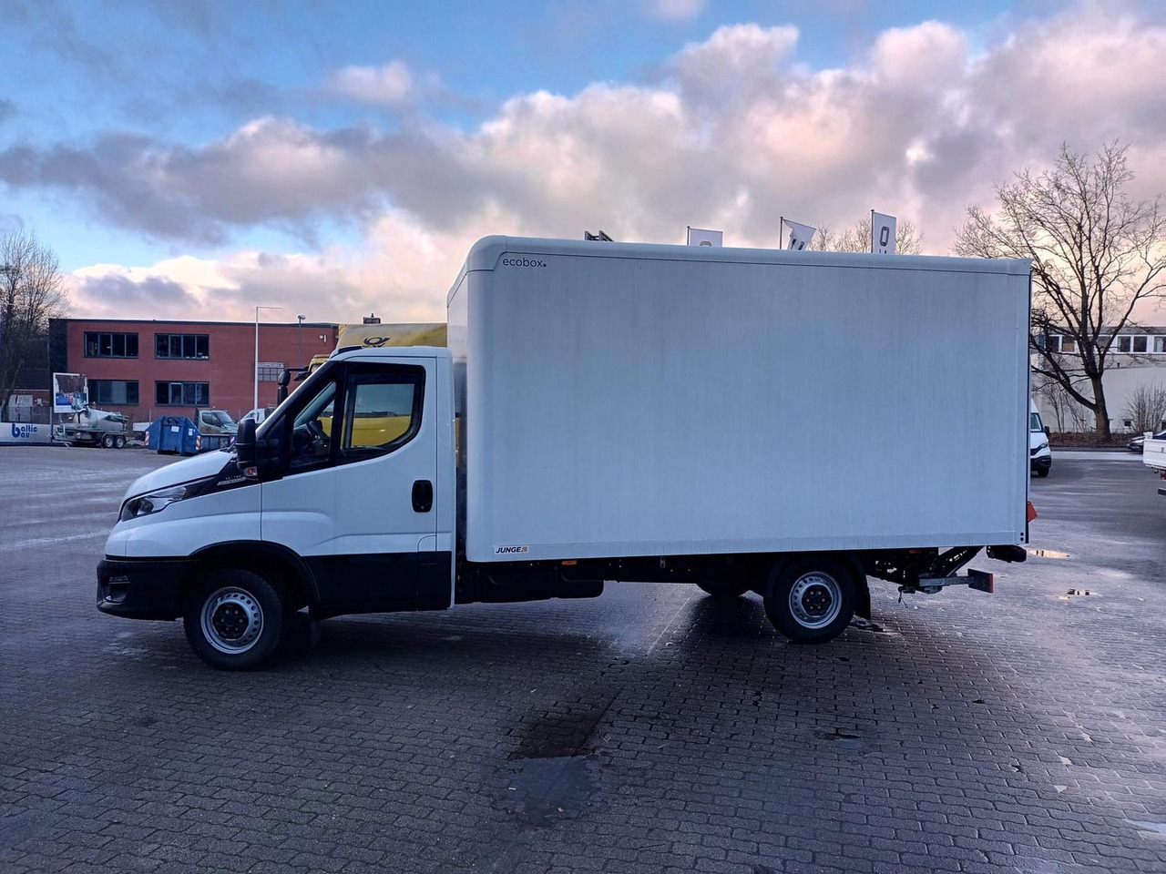 Iveco Daily 35S16HA8 Koffer LBW - ab 0% Finanzieren - Closed box van: picture 2 Iveco Daily 35S16HA8 Koffer LBW - ab 0% Finanzieren - Closed box van: picture 2
