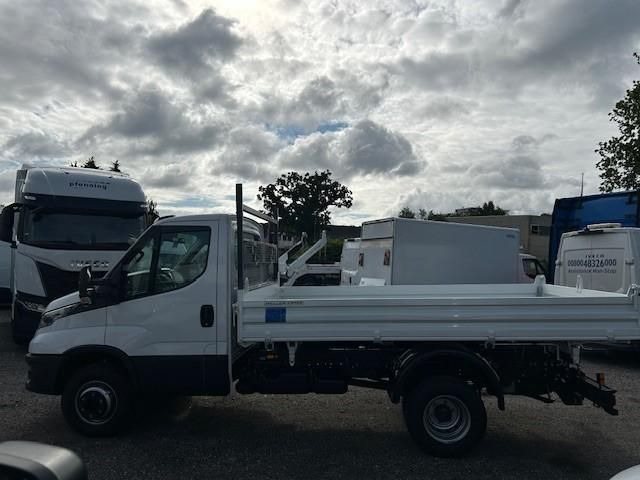 Iveco Daily 70C18H Meiller-Dreiseitenkipper 132 kW ... - Tipper van: picture 4 Iveco Daily 70C18H Meiller-Dreiseitenkipper 132 kW ... - Tipper van: picture 4