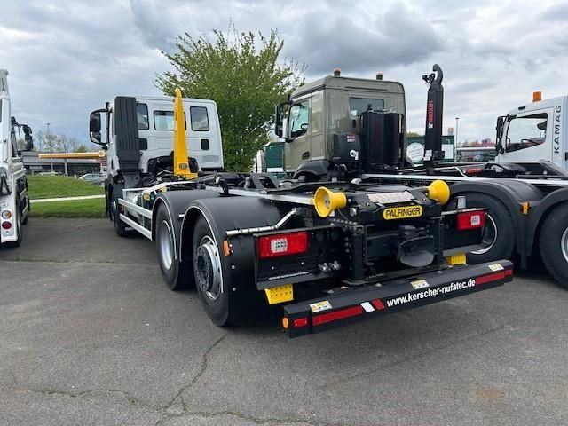 Iveco X-WAY AD280X46Y/PS ON Palfinger PH T20 SLD5 3... - Hook lift truck: picture 5 Iveco X-WAY AD280X46Y/PS ON Palfinger PH T20 SLD5 3... - Hook lift truck: picture 5