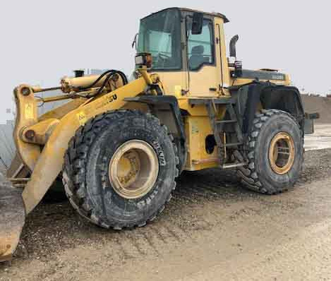 Komatsu WA380-3 – wheel loader / Radlader - Loader: picture 1 Komatsu WA380-3 – wheel loader / Radlader - Loader: picture 1