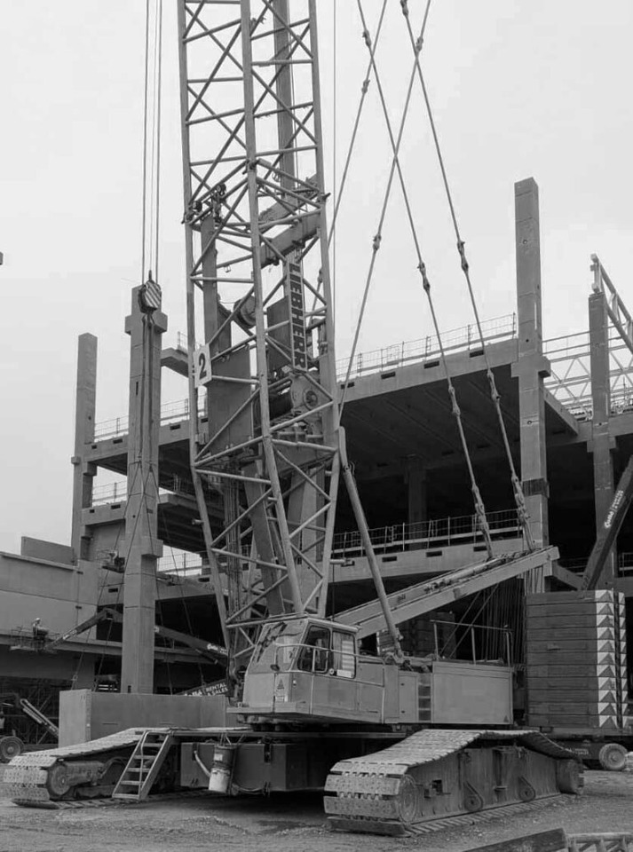 Liebherr LR1350-1 – crawler crane / Raupenkran - Crawler crane: picture 1 Liebherr LR1350-1 – crawler crane / Raupenkran - Crawler crane: picture 1