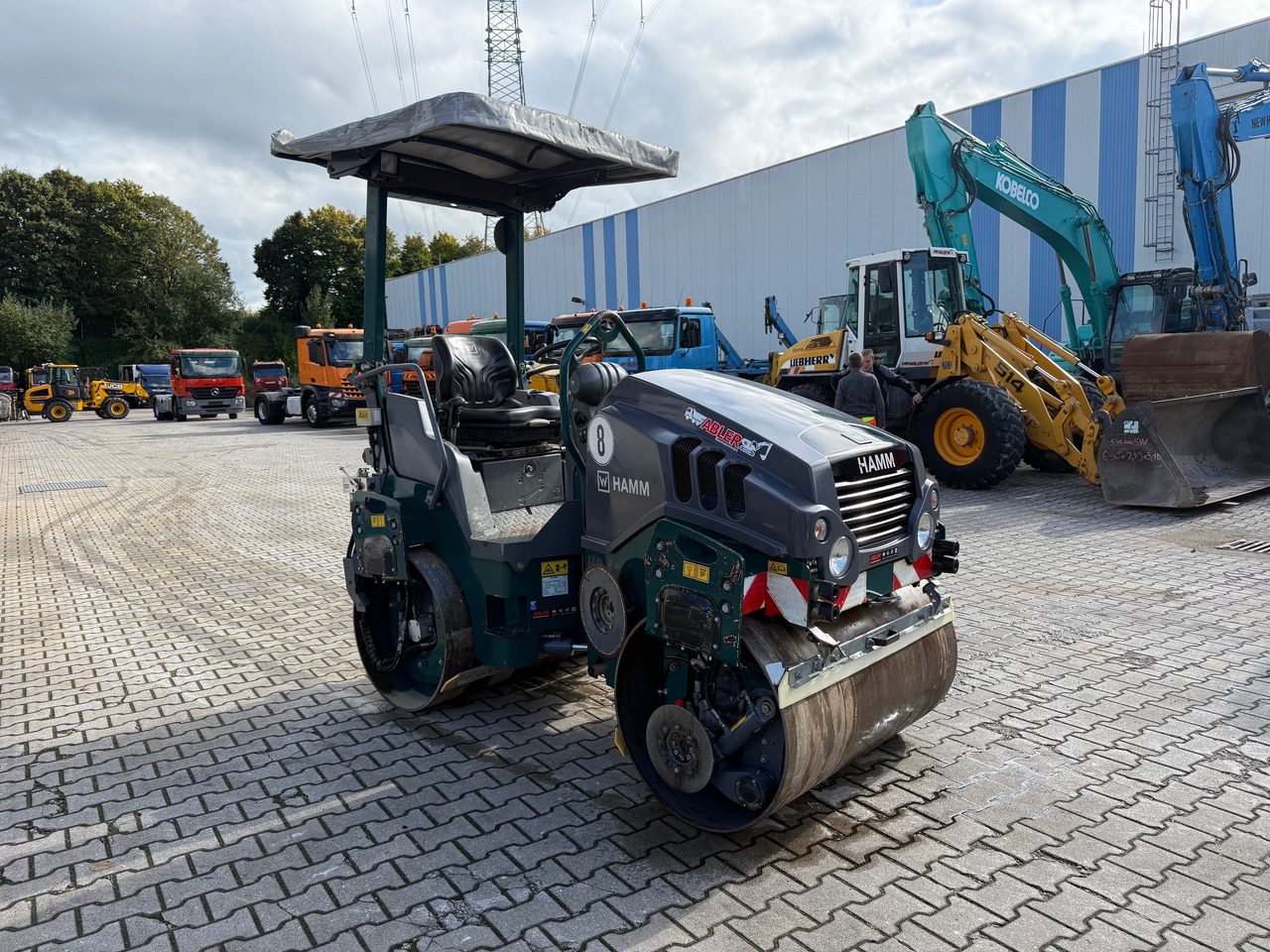 Hamm HD12 VV Tandemwalze mit Dach - Road roller: picture 4 Hamm HD12 VV Tandemwalze mit Dach - Road roller: picture 4