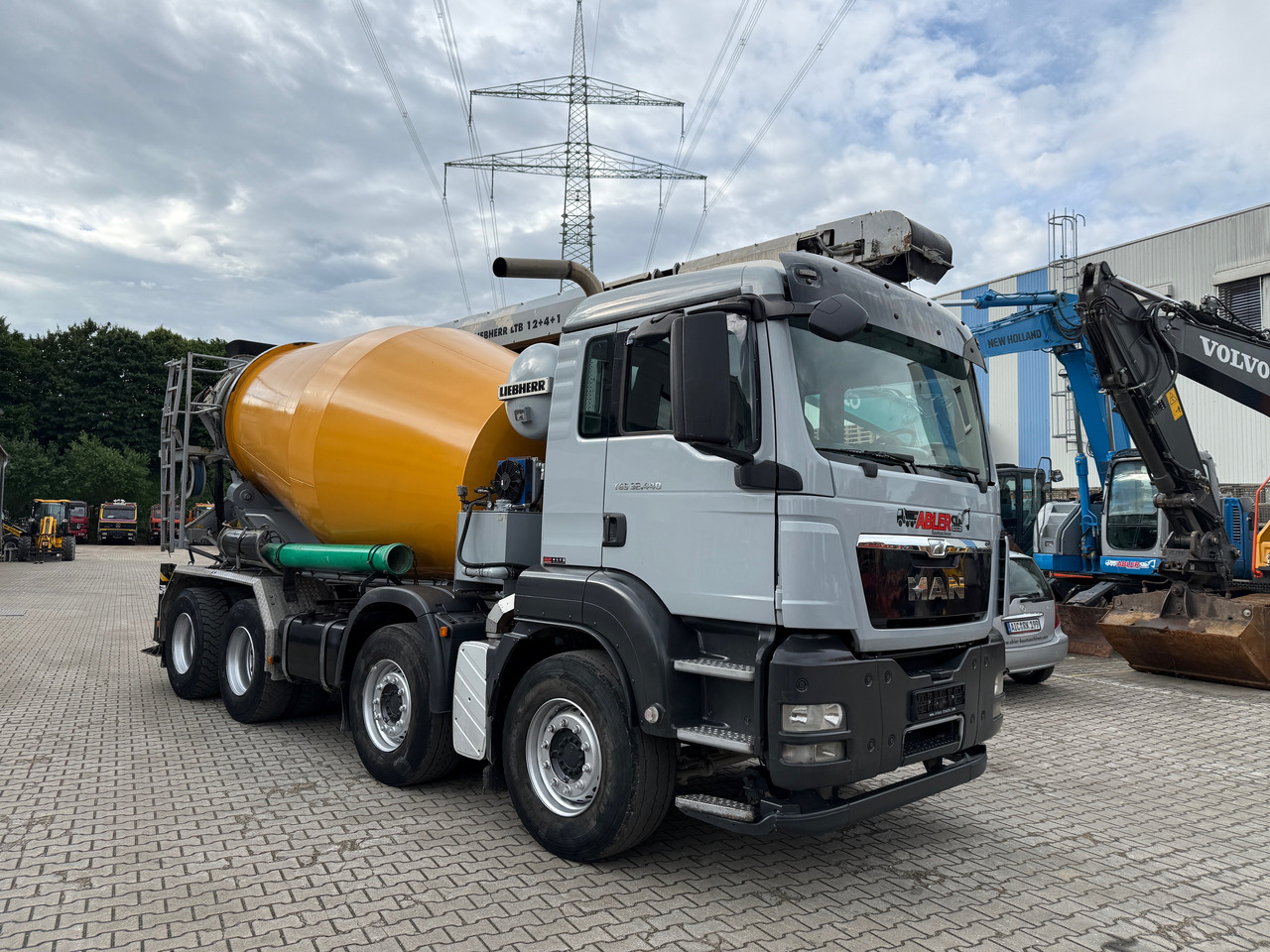 MAN TGS 32.440 Betonmischer 9m3 mit Förderband Liebherr - Concrete mixer truck: picture 3 MAN TGS 32.440 Betonmischer 9m3 mit Förderband Liebherr - Concrete mixer truck: picture 3