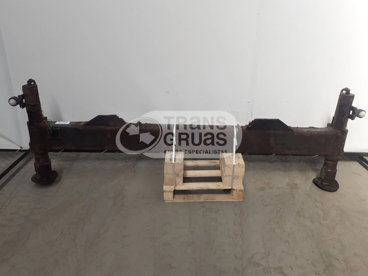 Estabilizador fijo a 2.300 mm - Attachment for Crane: picture 3 Estabilizador fijo a 2.300 mm - Attachment for Crane: picture 3