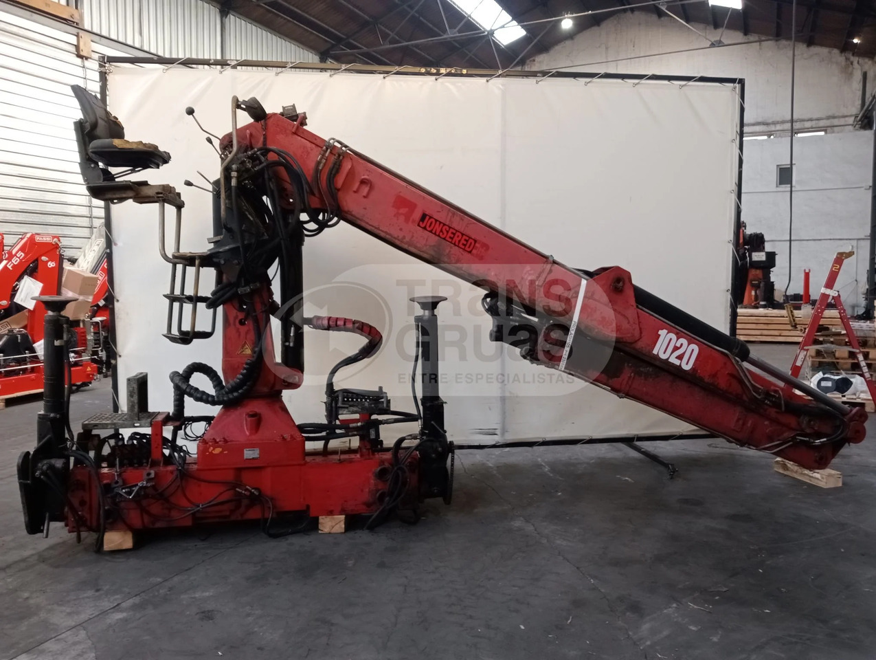 Grúa Forestal Jonsered 1020 - Truck mounted crane: picture 1 Grúa Forestal Jonsered 1020 - Truck mounted crane: picture 1