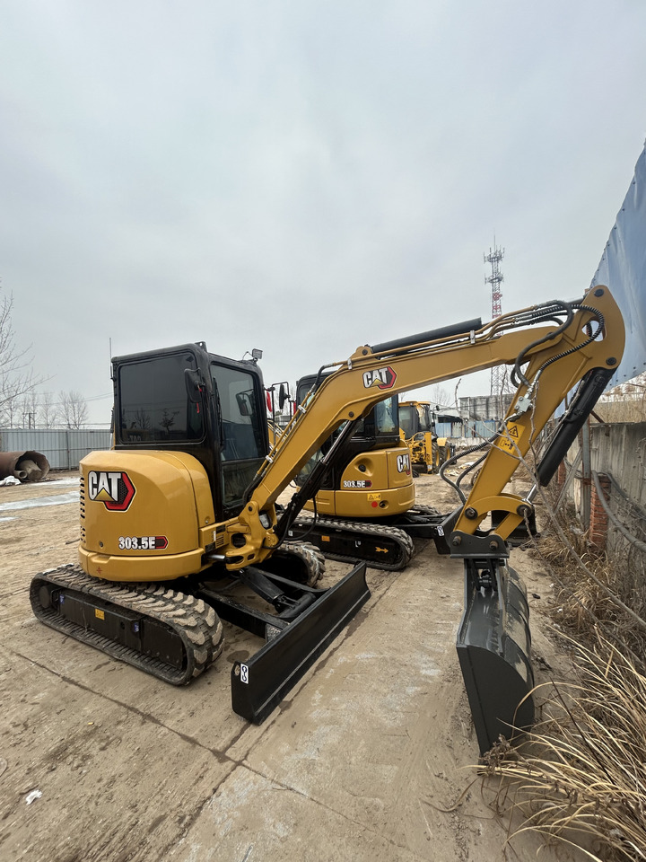 CATERPILLAR 303.5ECR - Mini excavator: picture 1 CATERPILLAR 303.5ECR - Mini excavator: picture 1