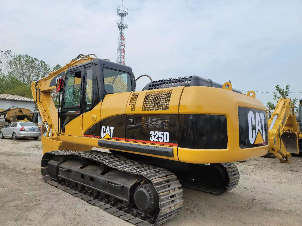 Caterpillar 325D - Crawler excavator: picture 3 Caterpillar 325D - Crawler excavator: picture 3
