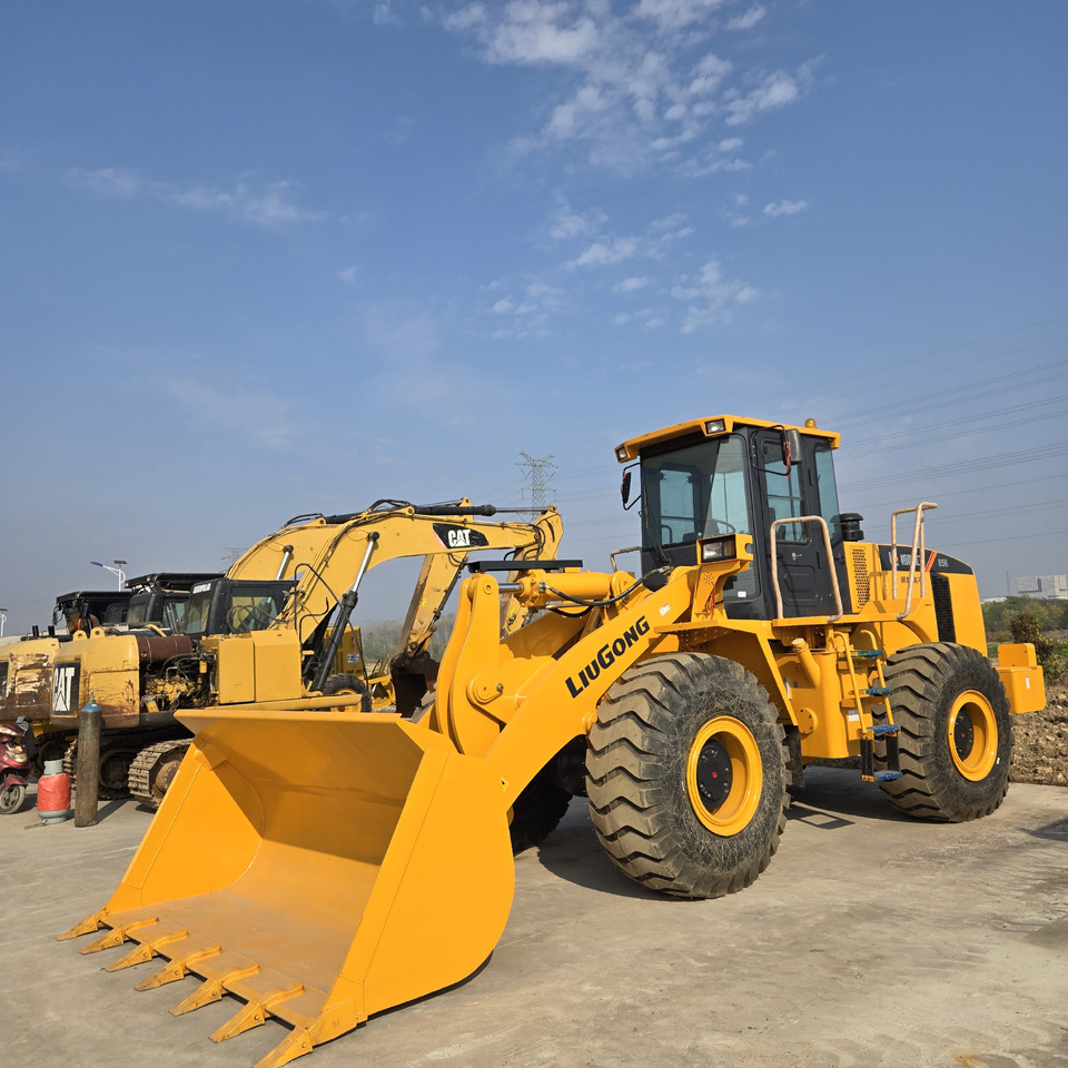 LIUGONG CLG856 - Wheel loader: picture 5 LIUGONG CLG856 - Wheel loader: picture 5