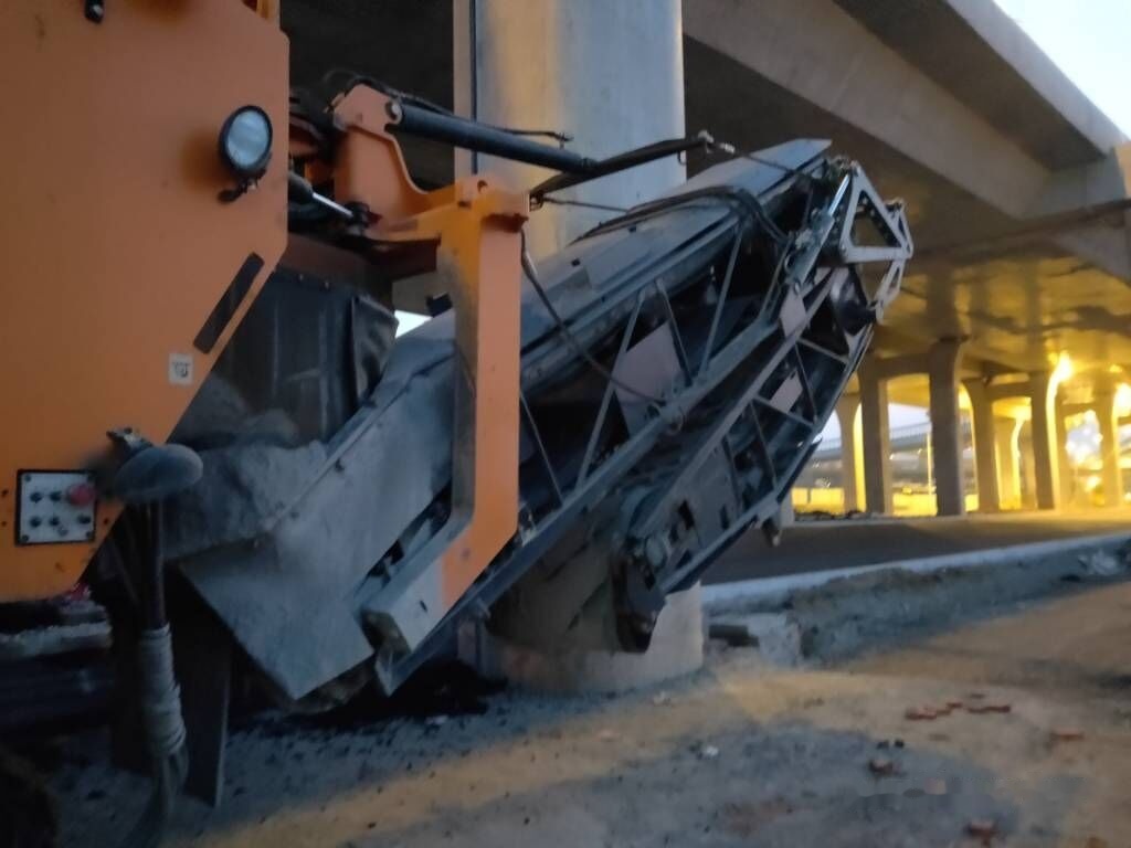 Asphalt paver Sany SCM600-3: picture 6