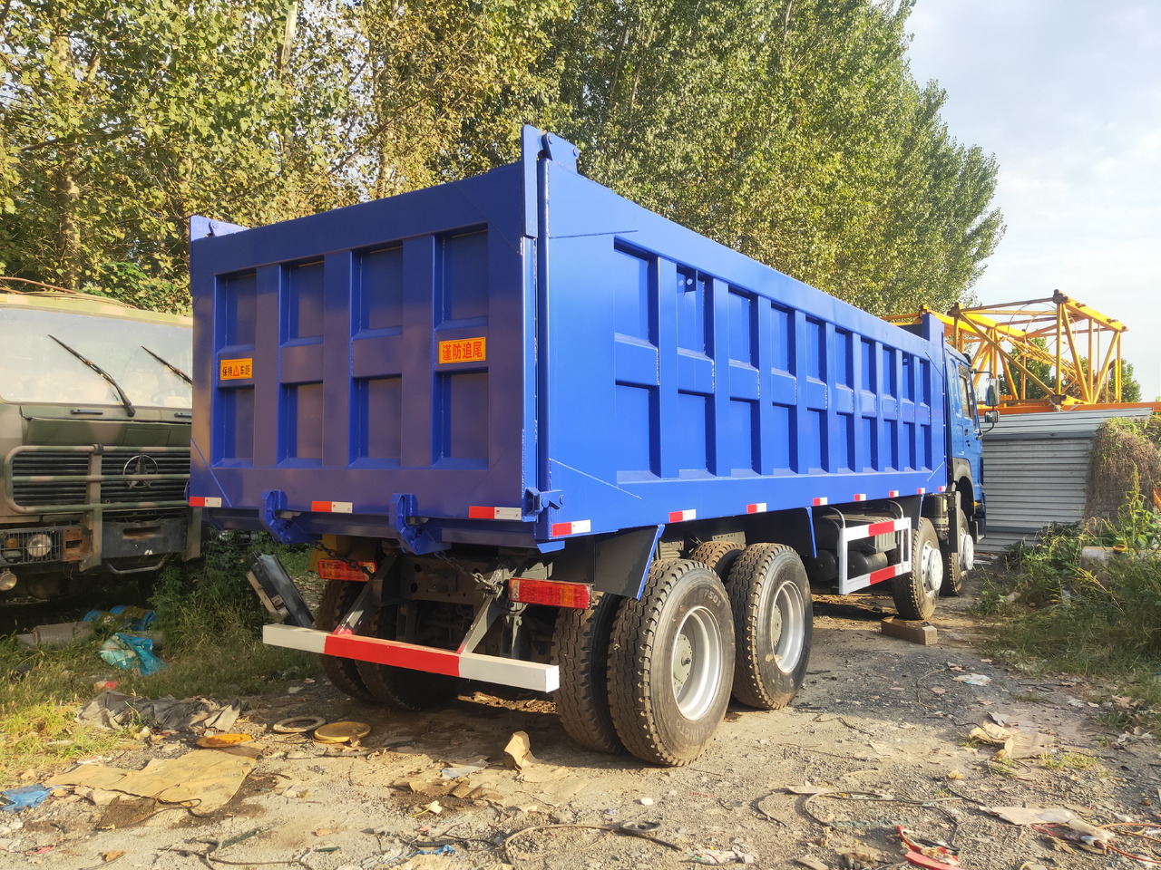 Tipper Sinotruk HOWO 371 8*4 Dump truck: picture 12