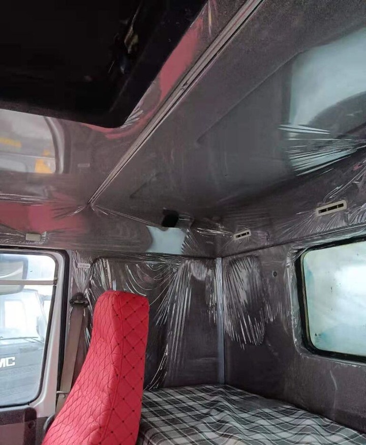 Sinotruk HOWO 6*4 Fuel Tank Truck - Tanker truck: picture 5 Sinotruk HOWO 6*4 Fuel Tank Truck - Tanker truck: picture 5
