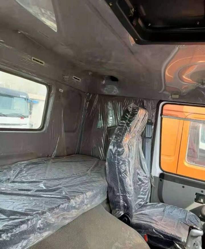 Sinotruk HOWO 420 Tractor - Tractor unit: picture 2 Sinotruk HOWO 420 Tractor - Tractor unit: picture 2