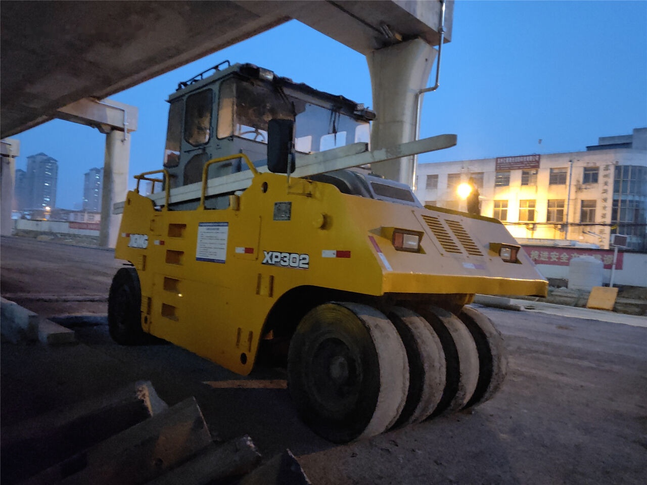 XCMG XP302 - Pneumatic roller: picture 5 XCMG XP302 - Pneumatic roller: picture 5