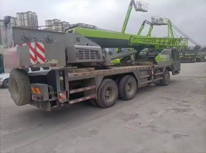 Zoomlion ZTC250-1 - Mobile crane: picture 2 Zoomlion ZTC250-1 - Mobile crane: picture 2