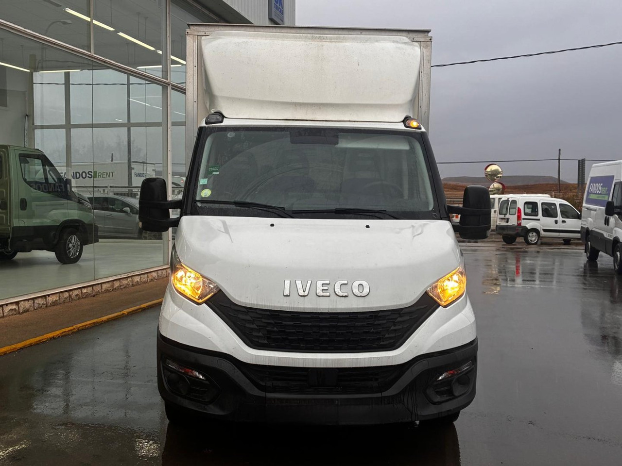 Caja cerrada IVECO 35C16 20m3 con puertas traseras - Closed box van: picture 2 Caja cerrada IVECO 35C16 20m3 con puertas traseras - Closed box van: picture 2