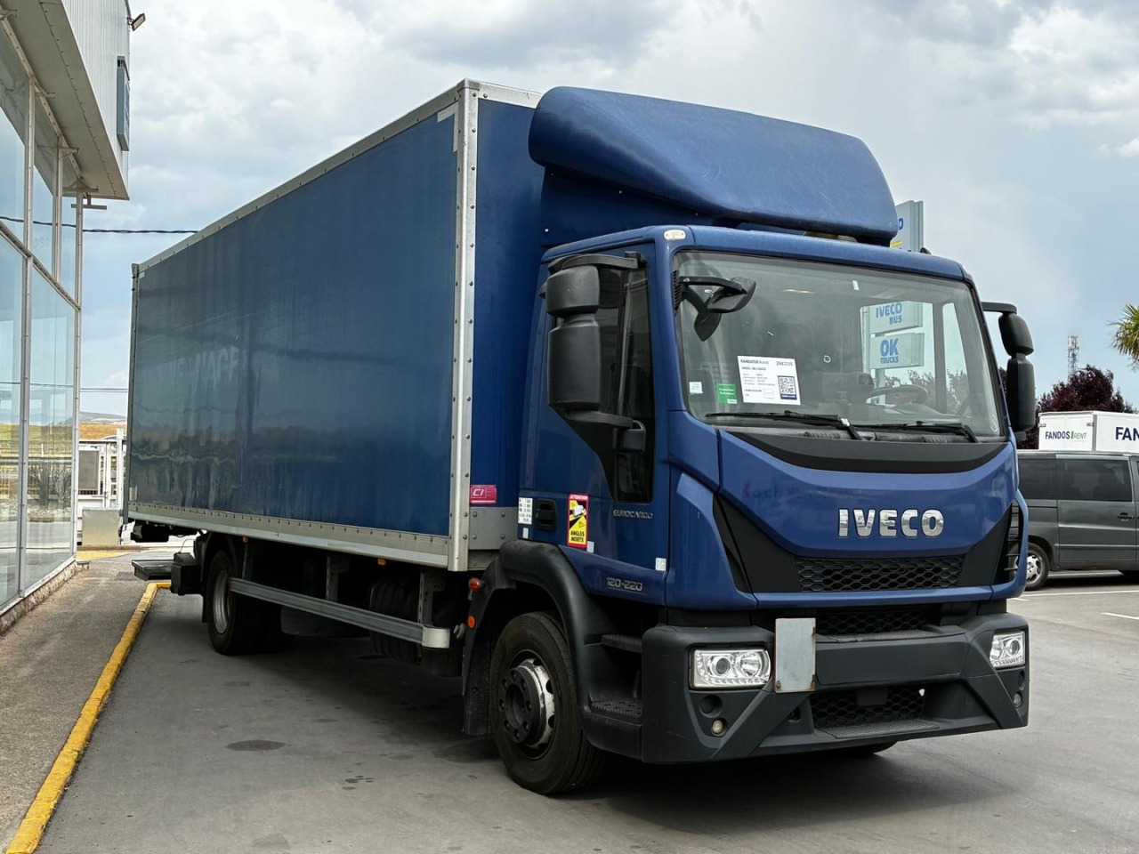 Caja cerrada IVECO Eurocargo ML 120 E22 - Box truck: picture 3 Caja cerrada IVECO Eurocargo ML 120 E22 - Box truck: picture 3