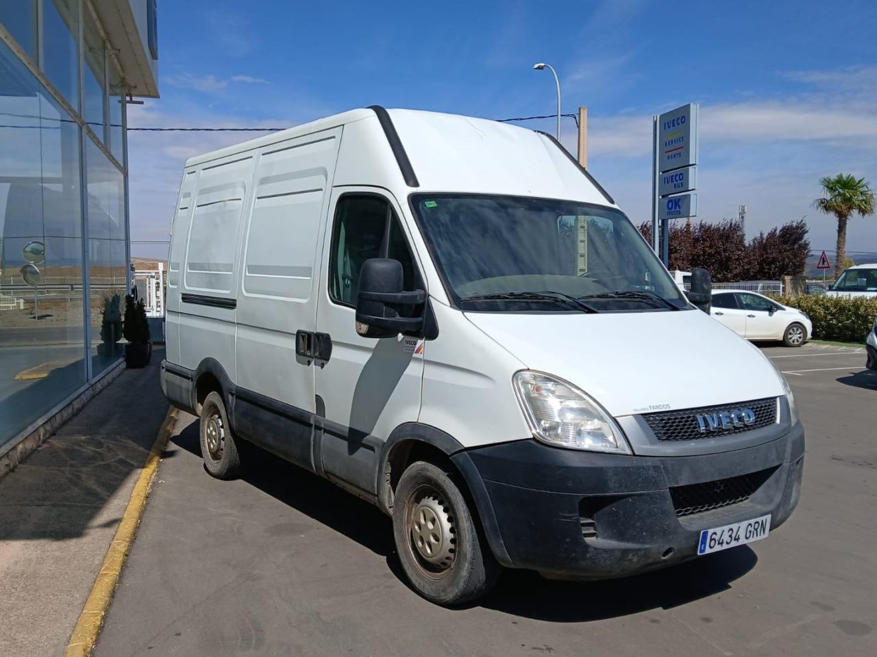 Furgón IVECO 35S13 V 10m3 - Panel van: picture 3 Furgón IVECO 35S13 V 10m3 - Panel van: picture 3