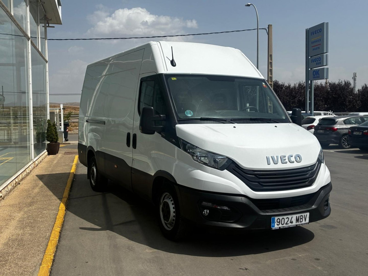 Furgón IVECO 35S14 V 12m3 - Panel van: picture 3 Furgón IVECO 35S14 V 12m3 - Panel van: picture 3