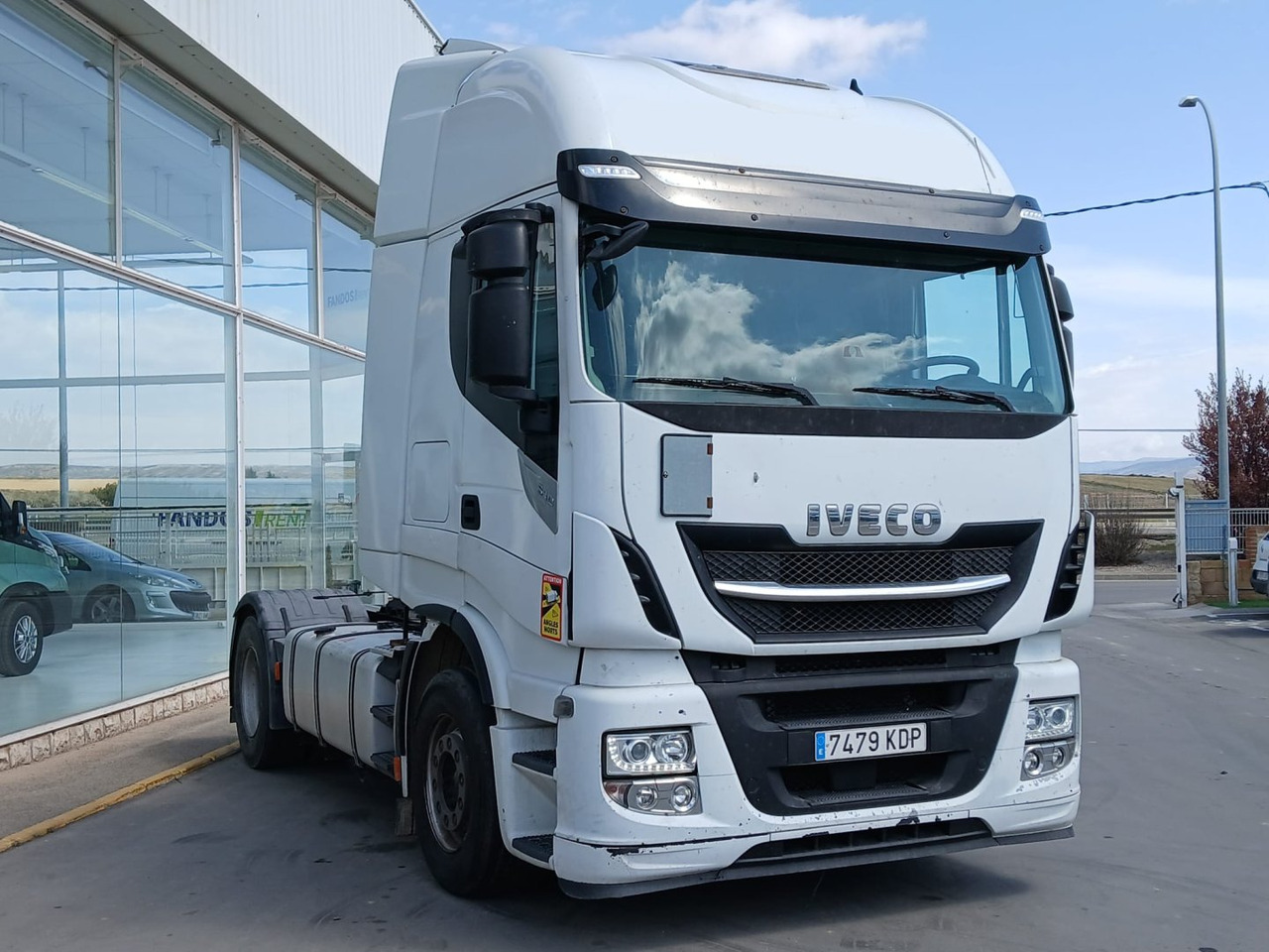 Cabeza Tractora IVECO 510 AUTOMATICO CON INTARDER - Tractor unit: picture 3 Cabeza Tractora IVECO 510 AUTOMATICO CON INTARDER - Tractor unit: picture 3