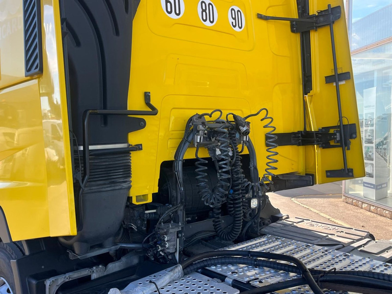 Cabeza Tractora Renault T480 AUTOMATICA INTARDER - Tractor unit: picture 5 Cabeza Tractora Renault T480 AUTOMATICA INTARDER - Tractor unit: picture 5