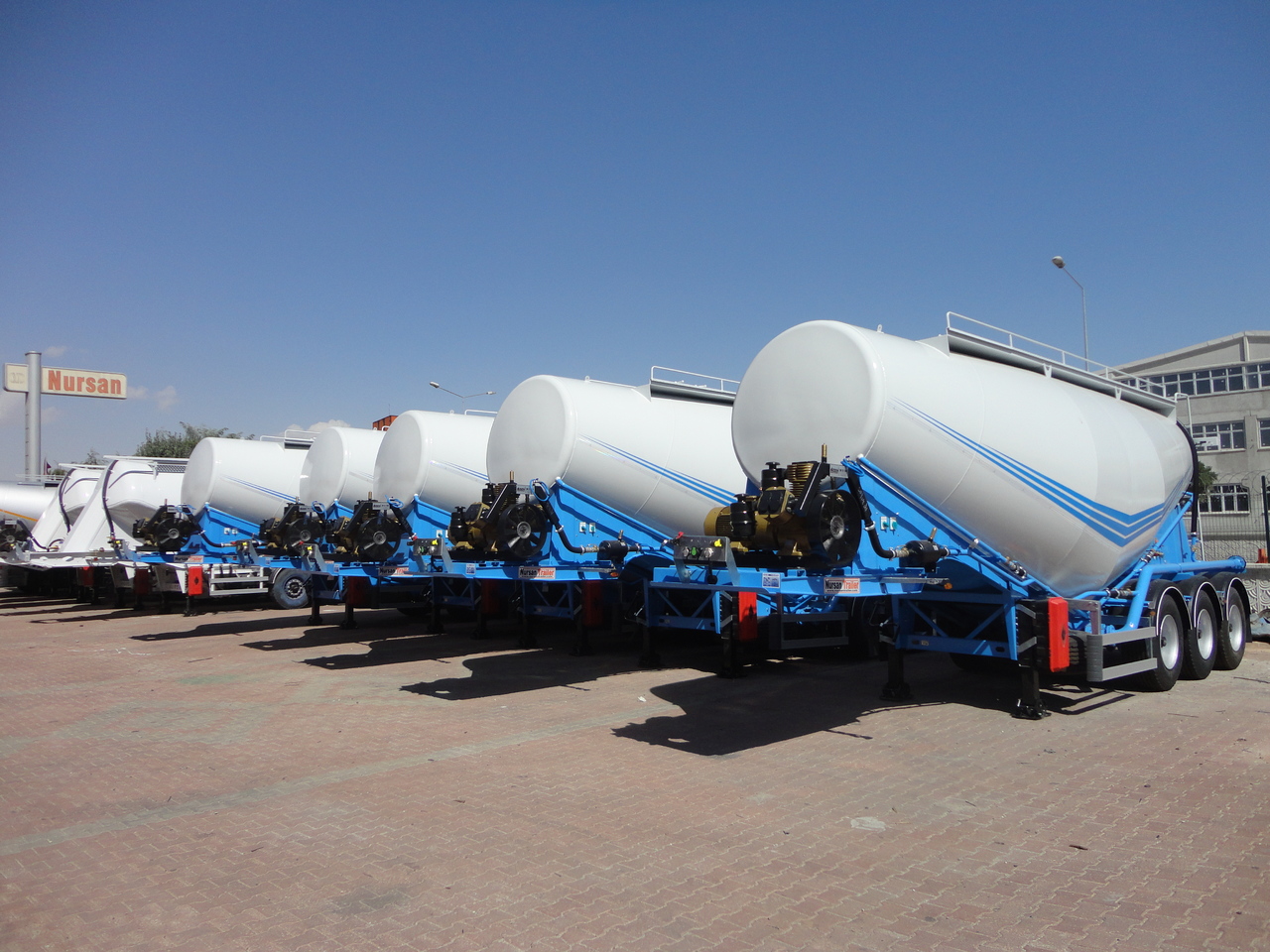 NURSAN Cement Bulker - Tanker semi-trailer: picture 4 NURSAN Cement Bulker - Tanker semi-trailer: picture 4
