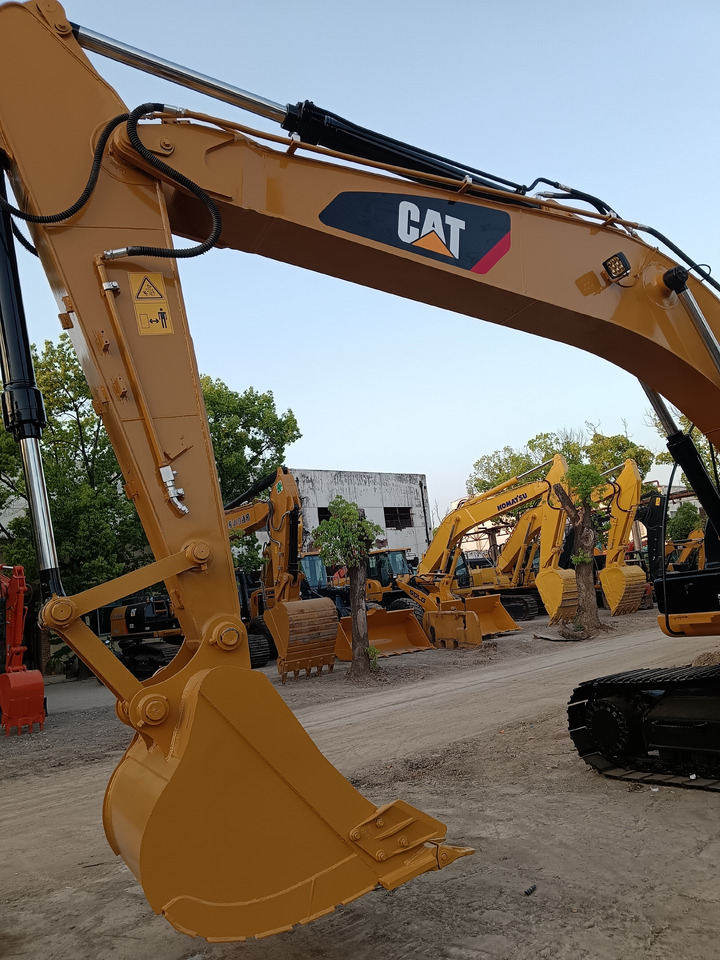 Crawler excavator CATERPILLAR 320D CAT 320D2L: picture 7
